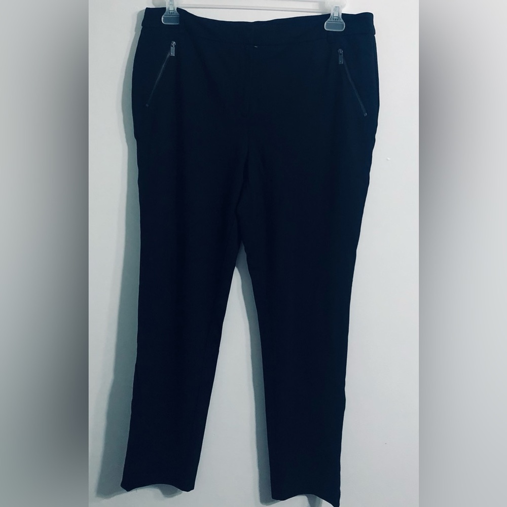 Jones New York women’s Dress Pants two side zip up pockets black. 14